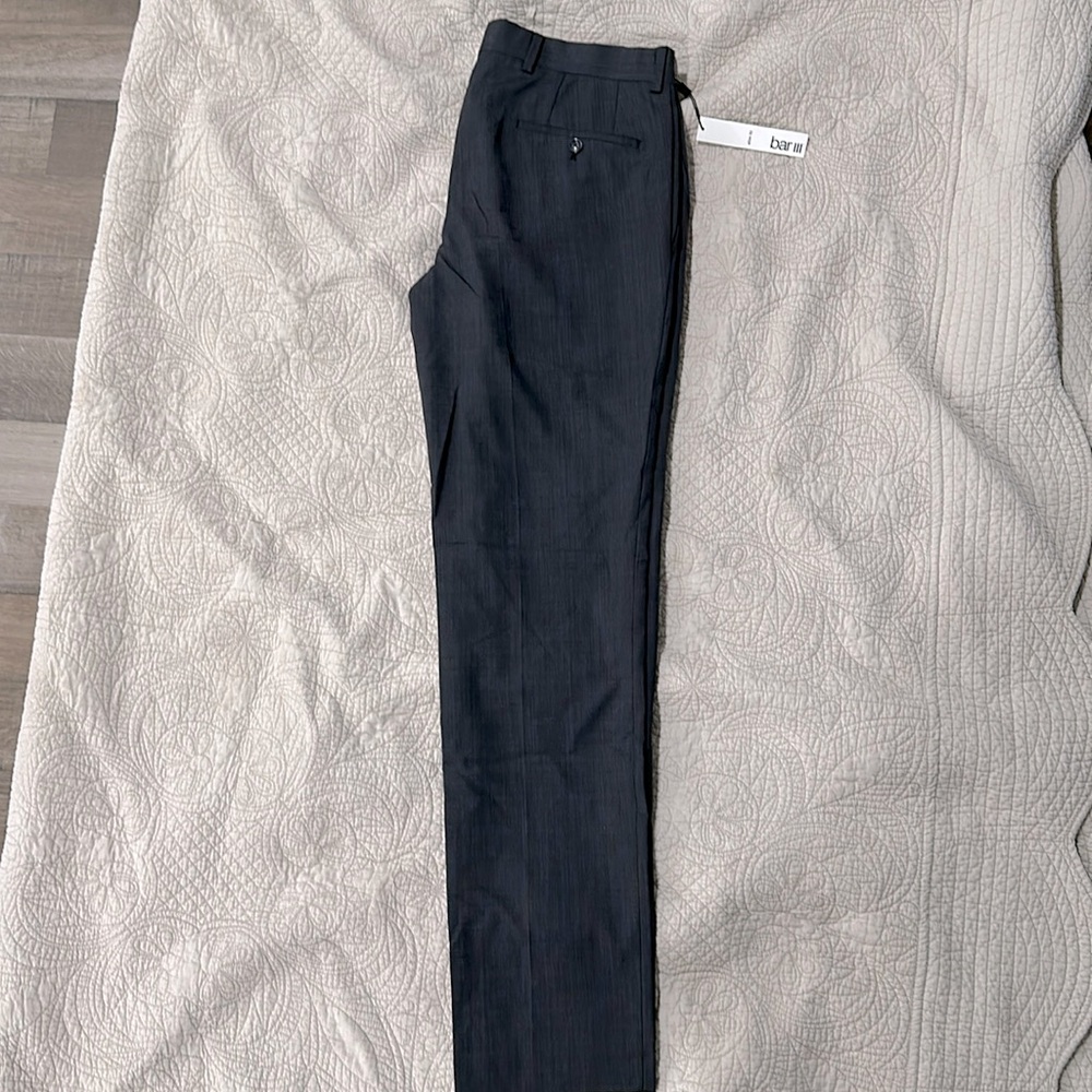 New with tags mens dress pants size 32-34